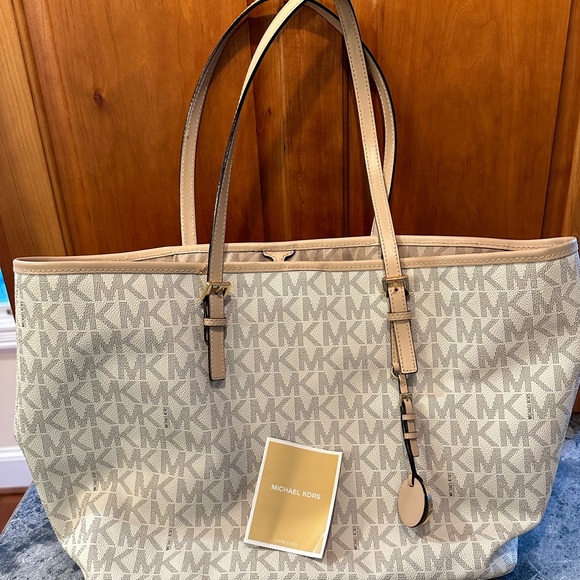 EUC MICHAEL KORS JET SET TOTE IMPECCABLE CONDITION INSIDE & OUT 19x11x7 GORGEOUS - Picture 1 of 9